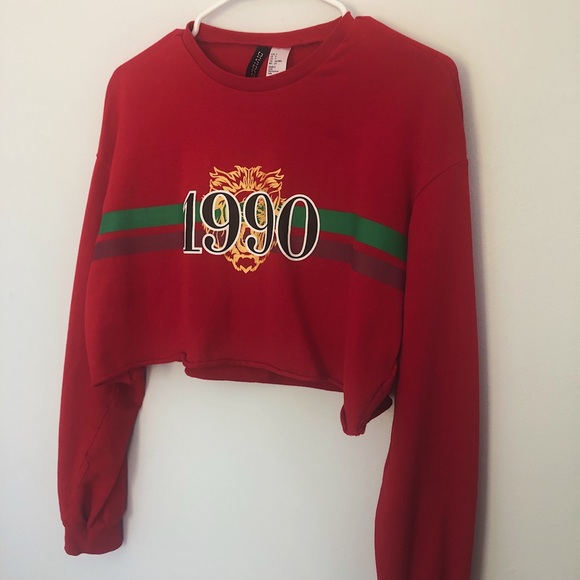 H&M Tops - Cropped Long Sleeve Shirt